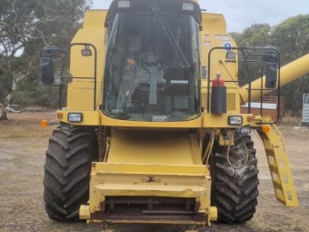 New Holland TX65 Plus Header with 30ft Honeybee Front and Trailer