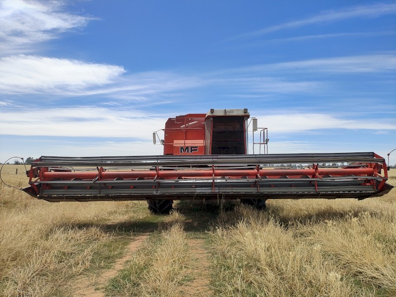 Massey Ferguson 9720 Header with Fronts and Trailer