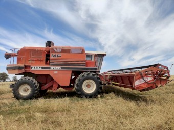 Massey Ferguson 9720 Header with Fronts and Trailer