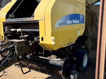 2008 New Holland BR7070 Round Baler