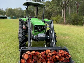 Deutz 4060E Tractor with Loader