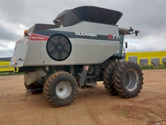 Gleaner S77 Header