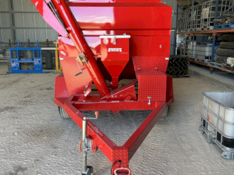 2023 Bromar Mobile Feeder