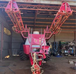 2010 Croplands Pegasus 8000 Boom Spray