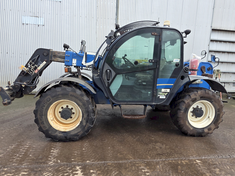 2018 New Holland LM7.42 Telehandler