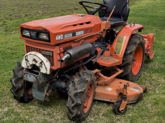 Kubota B6200 Tractor