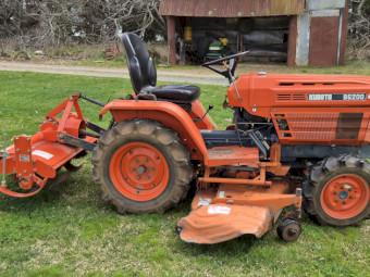 Kubota B6200 Tractor