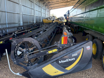 2019 MacDon D140 Draper Front