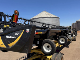 2019 MacDon D140 Draper Front