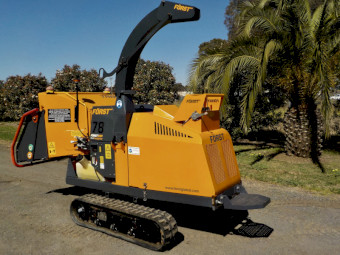AS NEW. 6/2020 FORST TR8 Commercial Rubber Tracked Diesel 8
