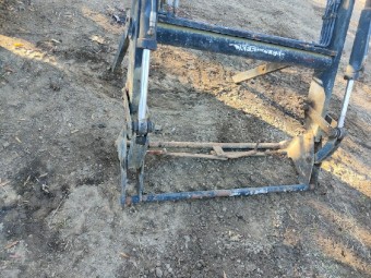 Loader Frame &amp; 4in1 Bucket