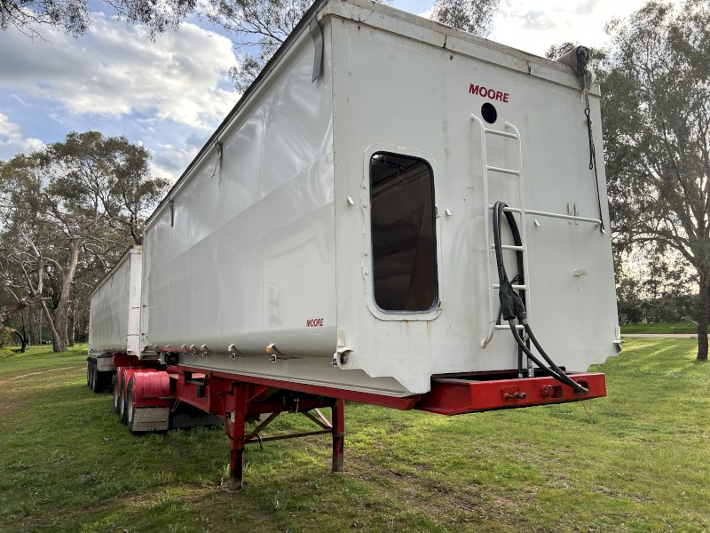 2013 Moore B Double Tippers
