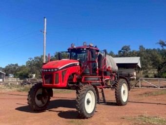 Apache AS 1020 SP Boom Spray