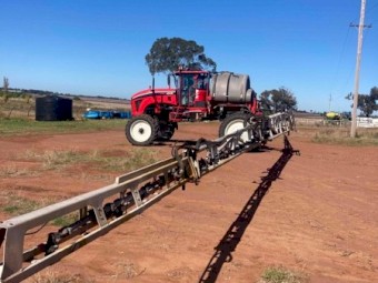 Apache AS 1020 SP Boom Spray
