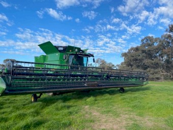 2014 John Deere S680 Header with John Deere 640D Front