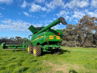 2014 John Deere S680 Header with John Deere 640D Front