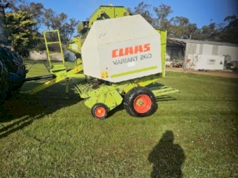 Claas Variant 260 Round Baler