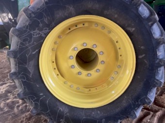 WANTED Tyre & Rim - 480/70-R34