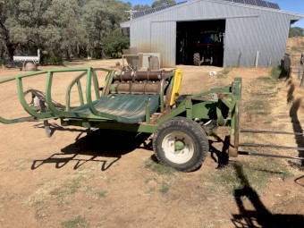 Hustler 4000 chainless Bale Wagon