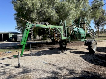 Goldacres Windrow Boom Spray