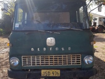 Bedford truck tipper tipping tray bulk bin grain feeder