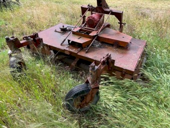 International three point lickage 6ft 3 rotor Slasher