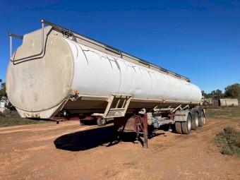 Highgate Tri-Axle 35680L Tanker
