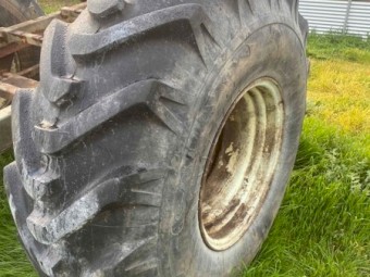 Marshall 880T Spreader