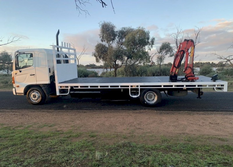 Hino Crane Truck