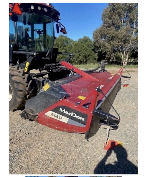 WANTED MacDon R216 SP Mower