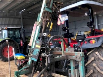 Munro Post Driver With Side Shift And Auger