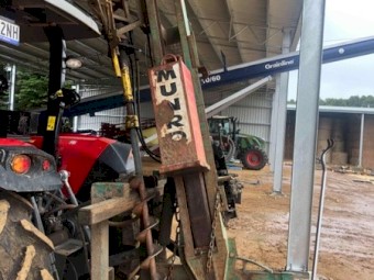 Munro Post Driver With Side Shift And Auger