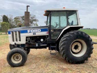 Ford 8401 tractor