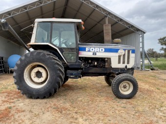 Ford 8401 tractor
