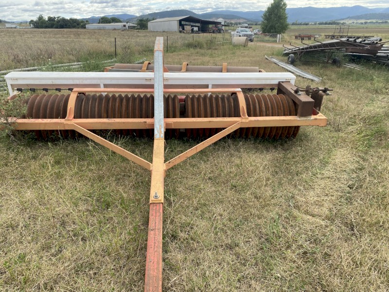 Seeder Cambridge Roller