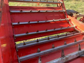 WMI Elite Hay Feeder