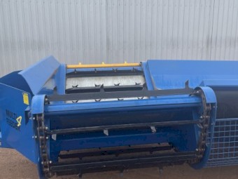 McIntosh 4 Bale Feeder