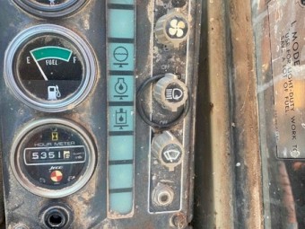 Komatsu PC300-3 Excavator