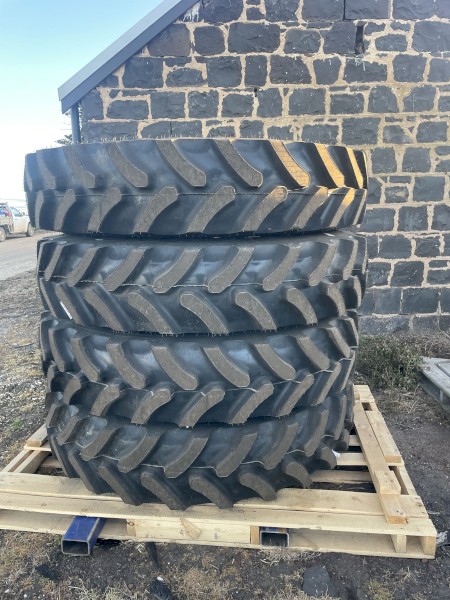 JD 420/80R46 Tyres and Rims Brand New  