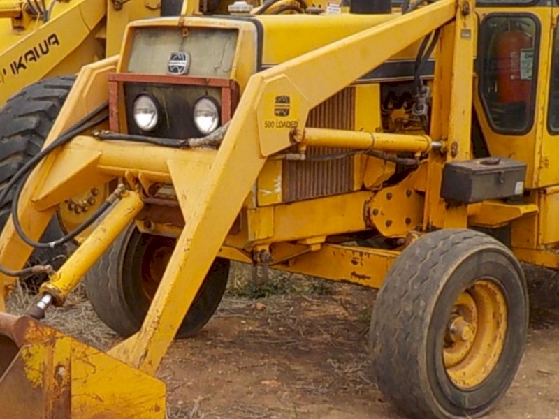 WANTED Front End Loader to suit Chamberlain 4480 Farm Tender