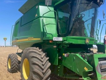 John Deere 9750STS Header with Front & Trailer