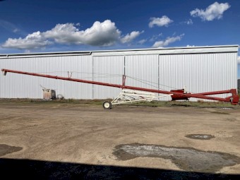 Farm King 1070 Swing away auger