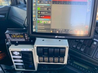 2018 MAN TGM 18.340 with 5024 Goldacre Prairie Advance Sprayer.