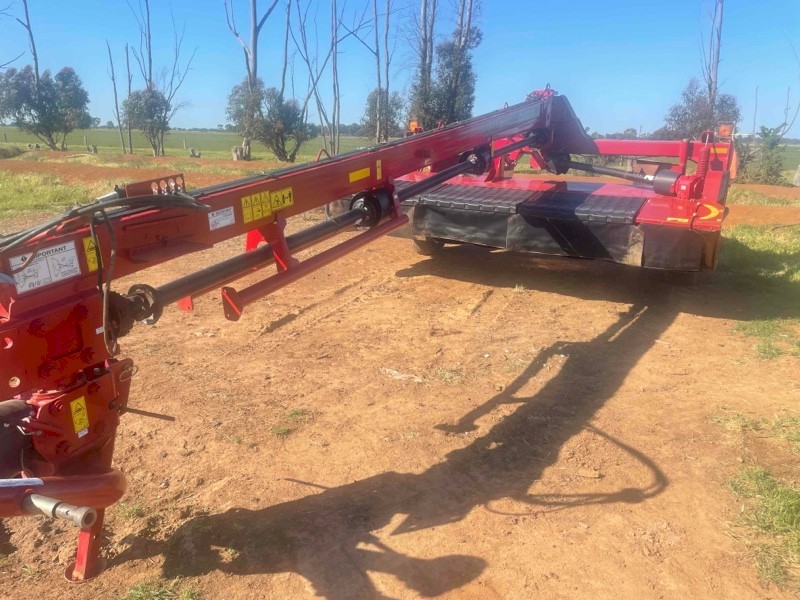 2017 DC133 Mower Conditioner