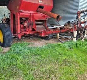 Massey Ferguson 587 seed cleaner