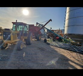 Massey Ferguson 587 seed cleaner