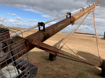 Used Vennings 41’ x 7” Auger