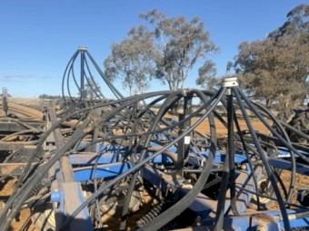 New Holland ST830 40ft 