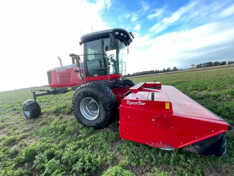 Massey Ferguson WR9870