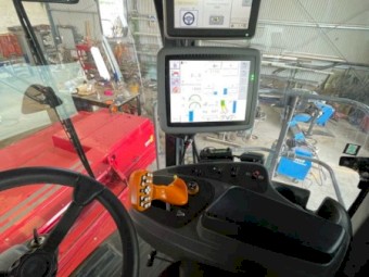 Massey Ferguson WR9870